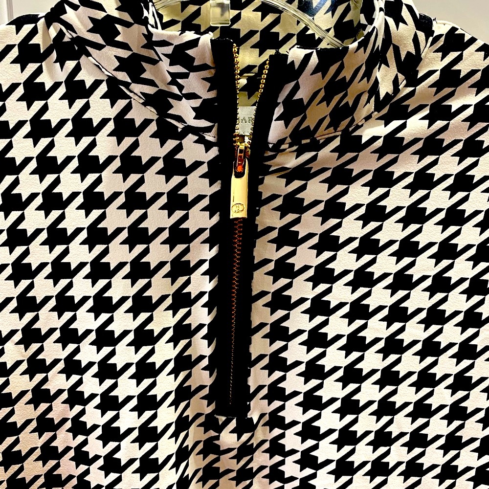 Black and white houndstooth zip pullover. Any Alabama/Roll tide ladies?!